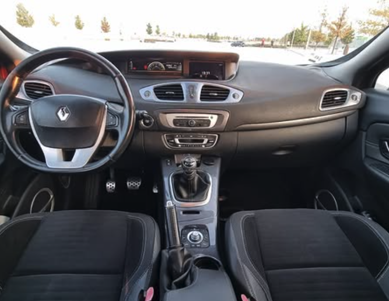 
								Renault Scenic Dci Bose 2015 full									
