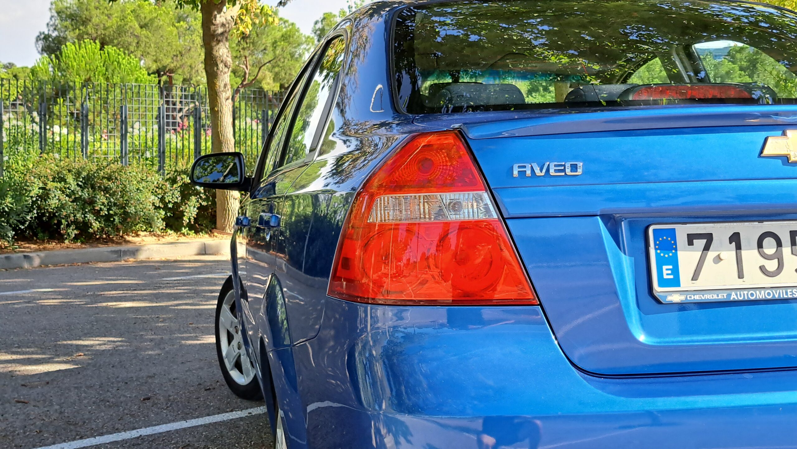 
								Chevrolet Aveo 1.4 LT completo									
