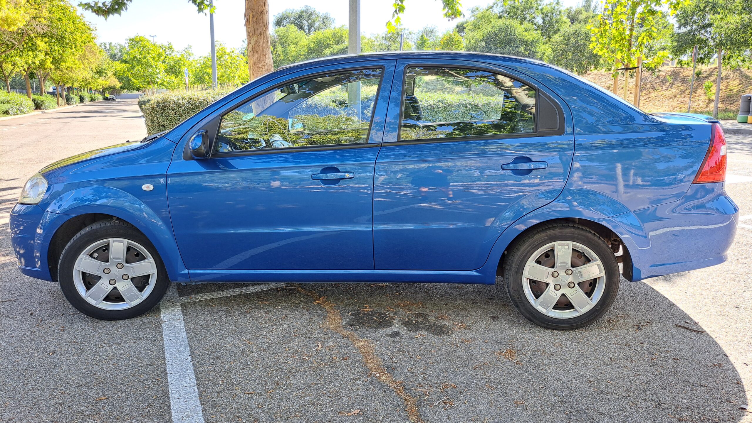 
								Chevrolet Aveo 1.4 LT completo									
