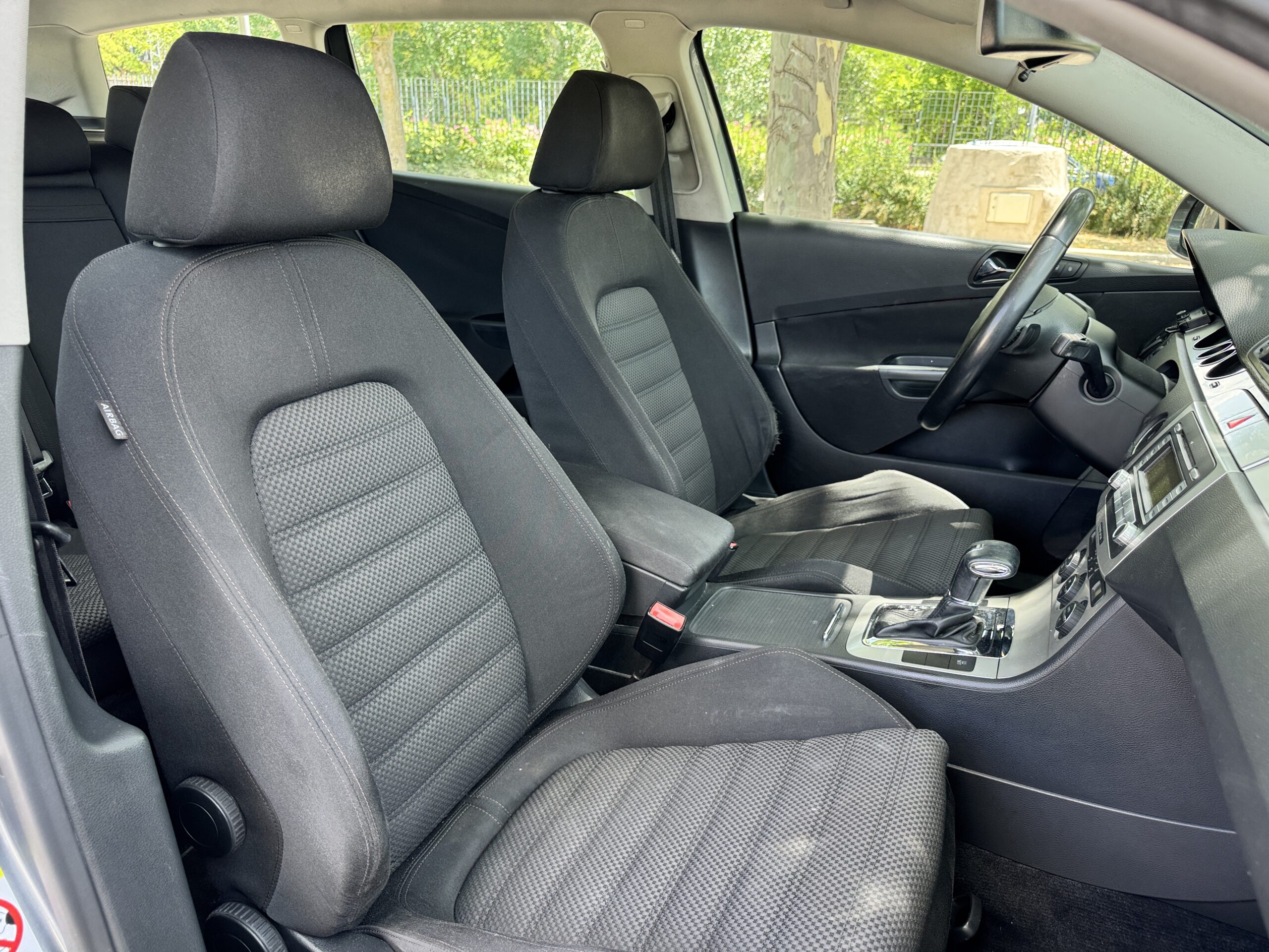 
								Volkswagen Passat Variant Sportline 2.0 TDI 140cv completo									