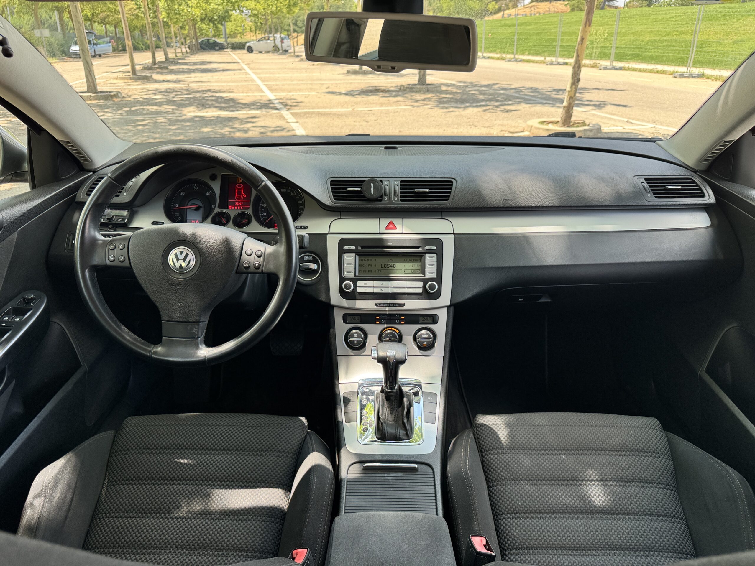 
								Volkswagen Passat Variant Sportline 2.0 TDI 140cv completo									