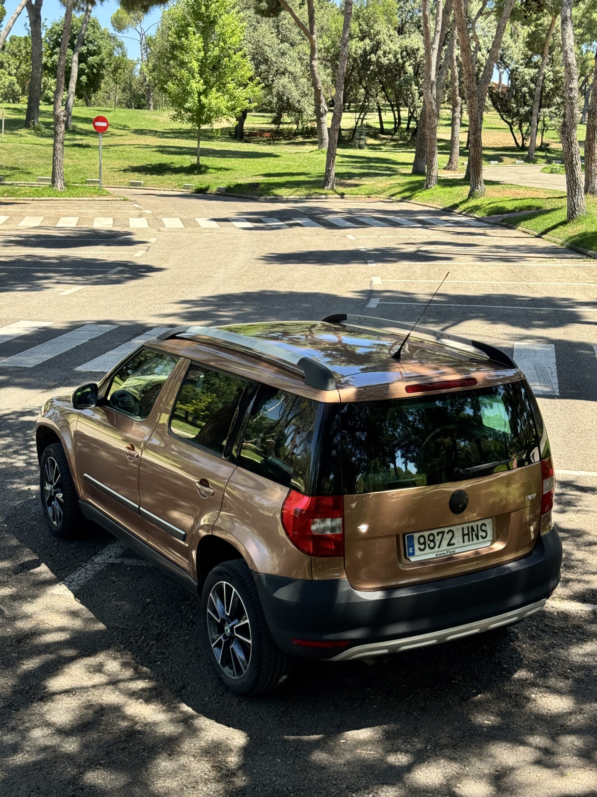 
								Skoda Yeti 2.0 TDI 110CV completo									