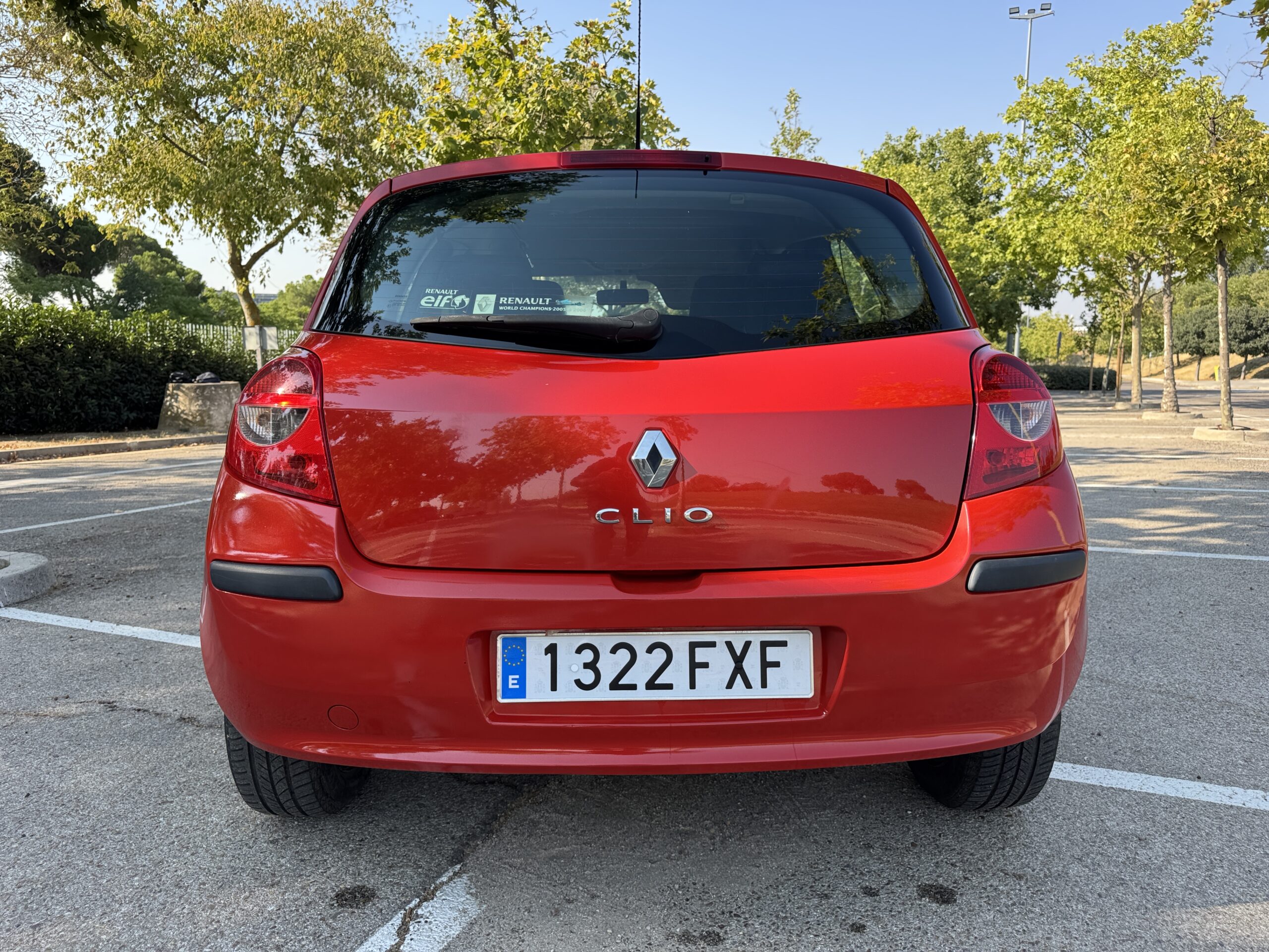 
								Renault Clio 1.2 Turbo 100cv completo									