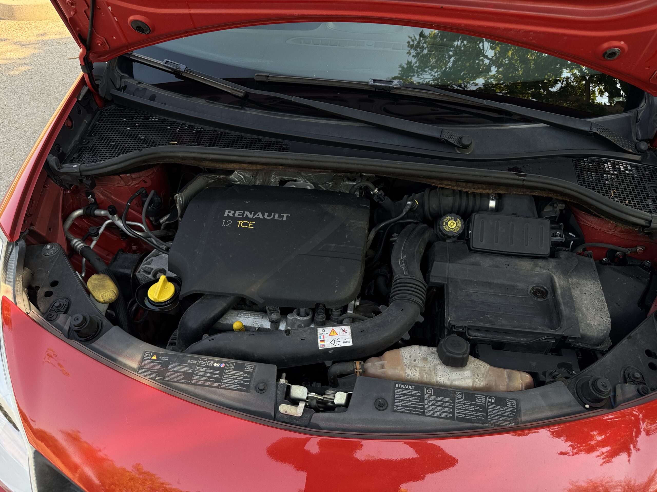 
								Renault Clio 1.2 Turbo 100cv completo									
